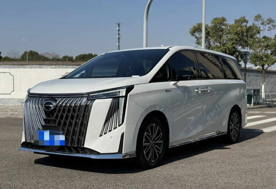 GAC Trumpchi M8 из Китая