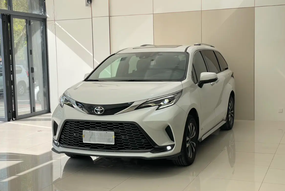 Toyota Granvia из Китая