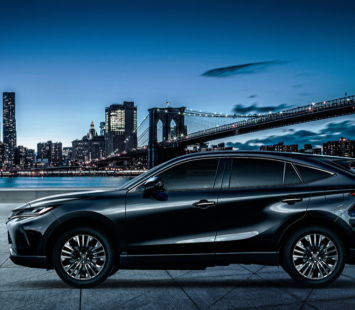 Обзор Toyota Harrier 2020: комфортный кроссовер с премиальным ощущением