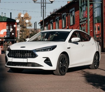 Обзор JAC J7 (лифтбек): двигатель 1.5 турбо, вариатор CVT, салон и практичность