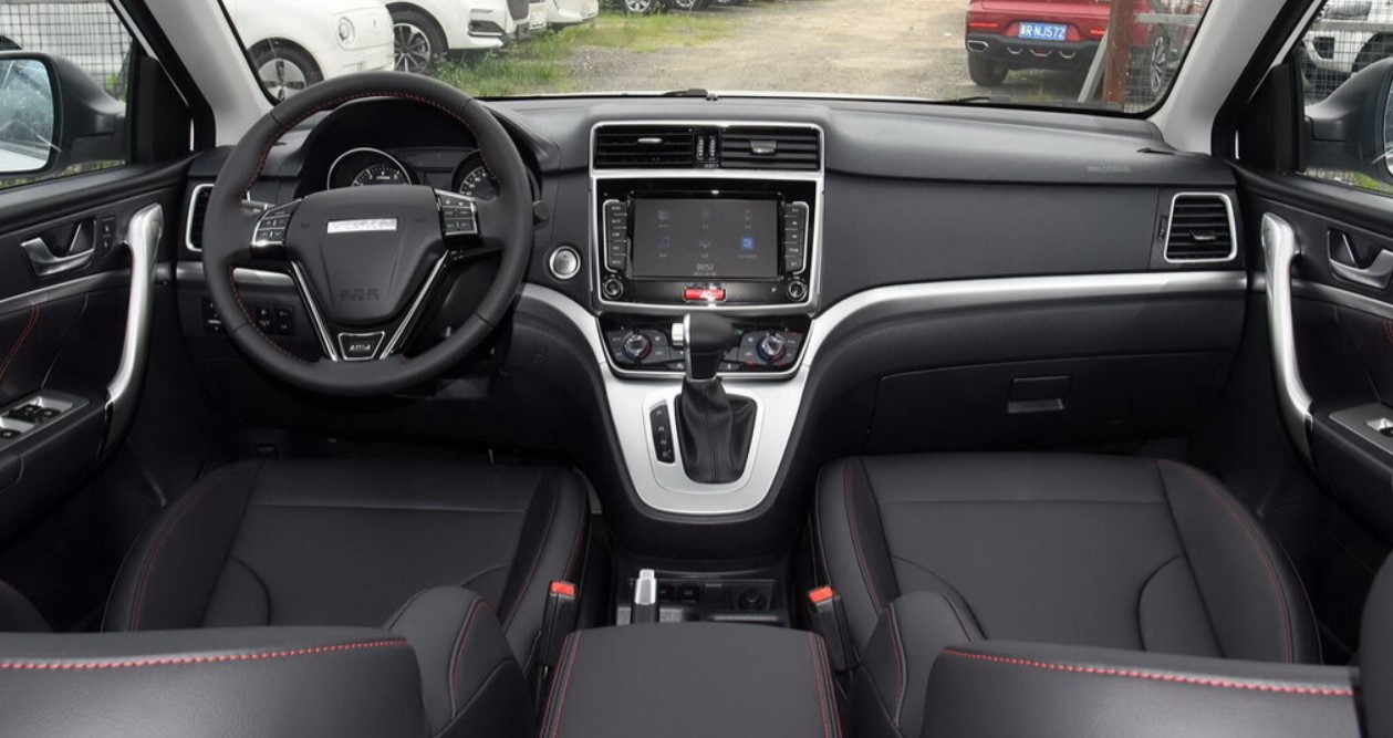 Салон и интерьер Haval M6