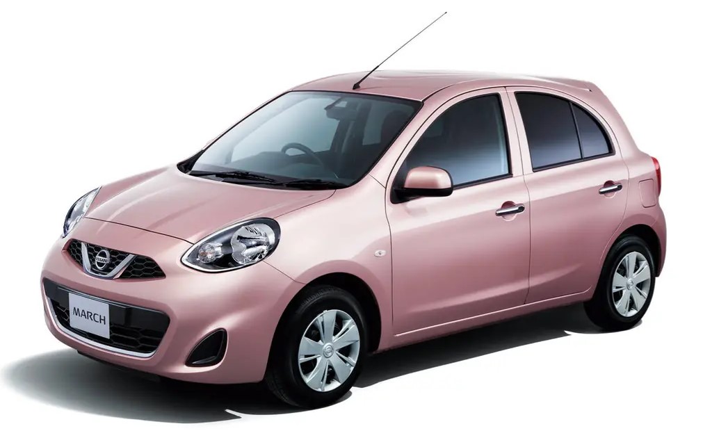 Фото Nissan March