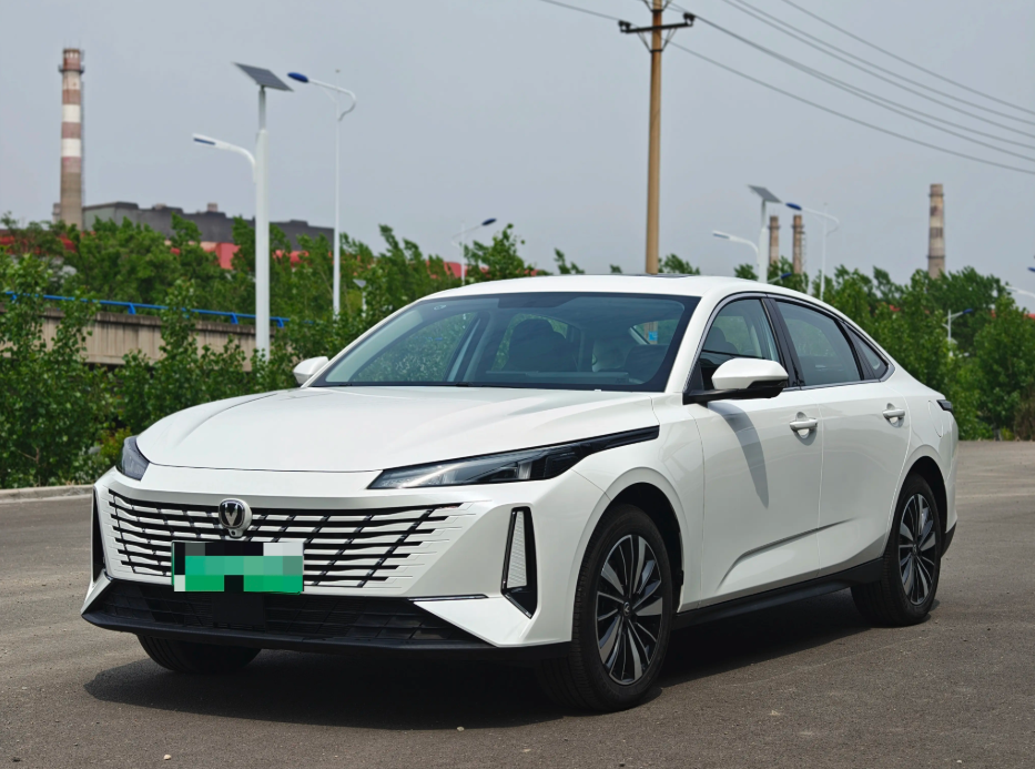 Changan Eado PHEV из Китая