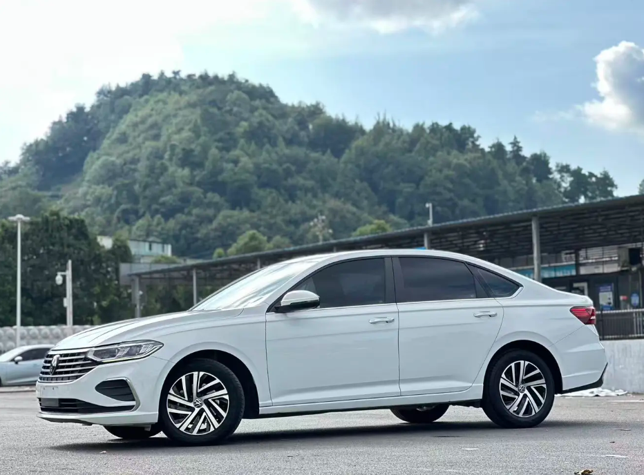 Volkswagen Lavida из Китая